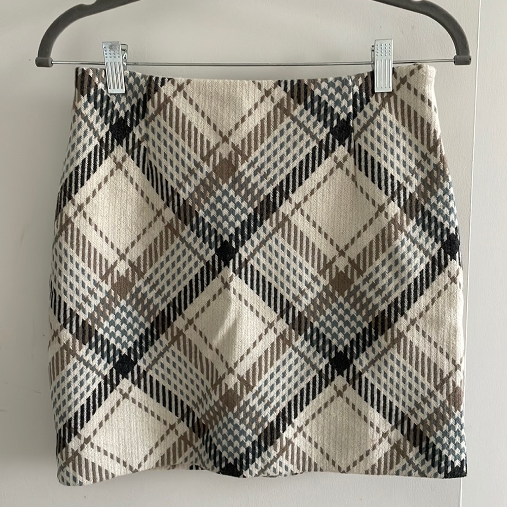 Mini wool pencil skirt